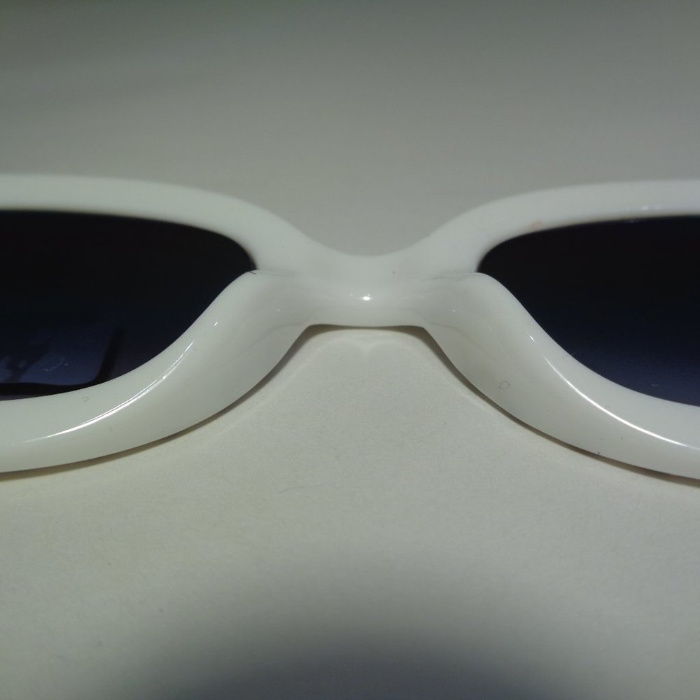 Steve Madden BLING White Jeweled New Sunglasses - Picture 8 of 8